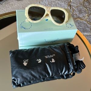 Off white Frida pilot sunglasses